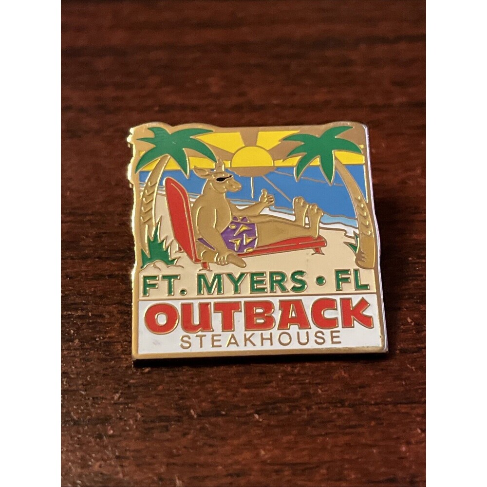 Outback Steakhouse‎ Ft. Myers Florida Kangaroo Beach Lapel Hat Pin